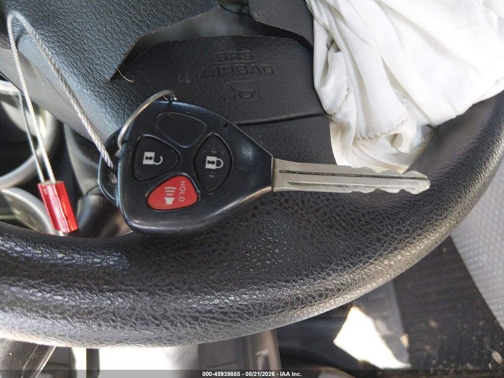 2T1KU4EE3AC247030 2010 TOYOTA MATRIX photo no. 11