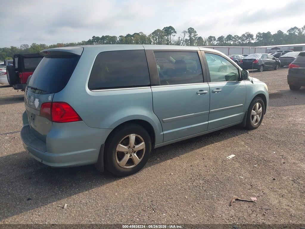 2V4RW3D12AR280267 2010 VOLKSWAGEN ROUTAN photo no. 4