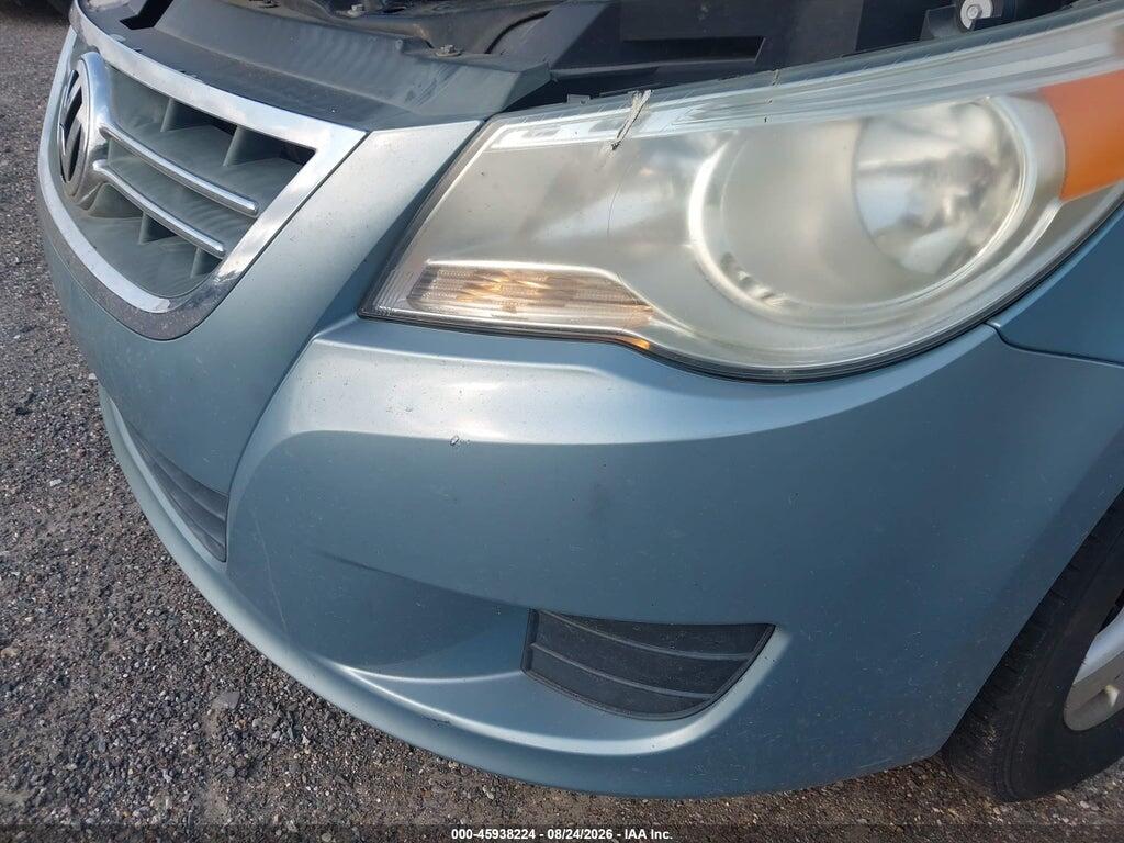 2V4RW3D12AR280267 2010 VOLKSWAGEN ROUTAN photo no. 6