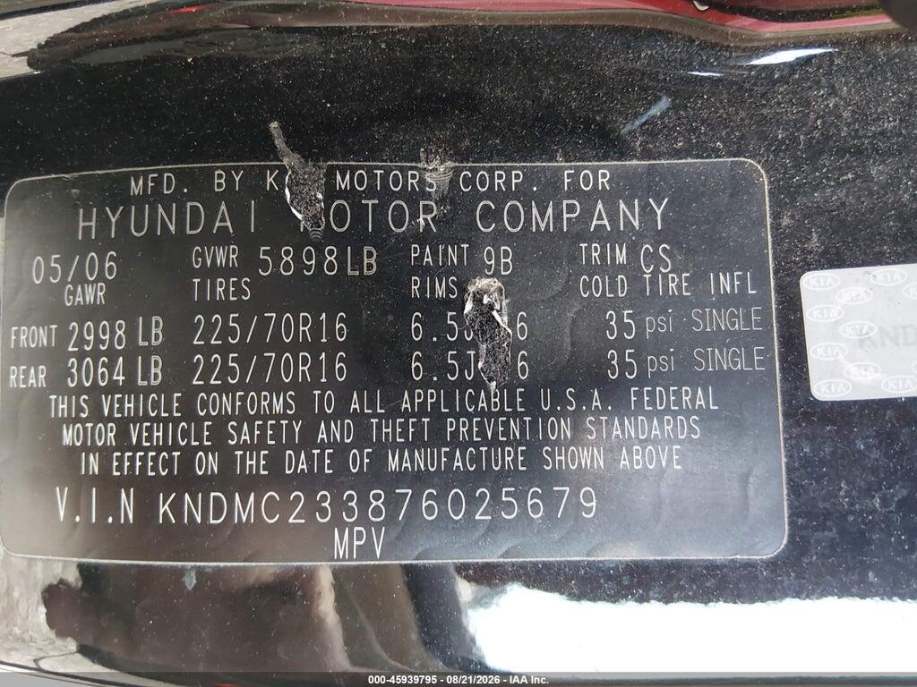 KNDMC233876025679 2007 HYUNDAI ENTOURAGE photo no. 9