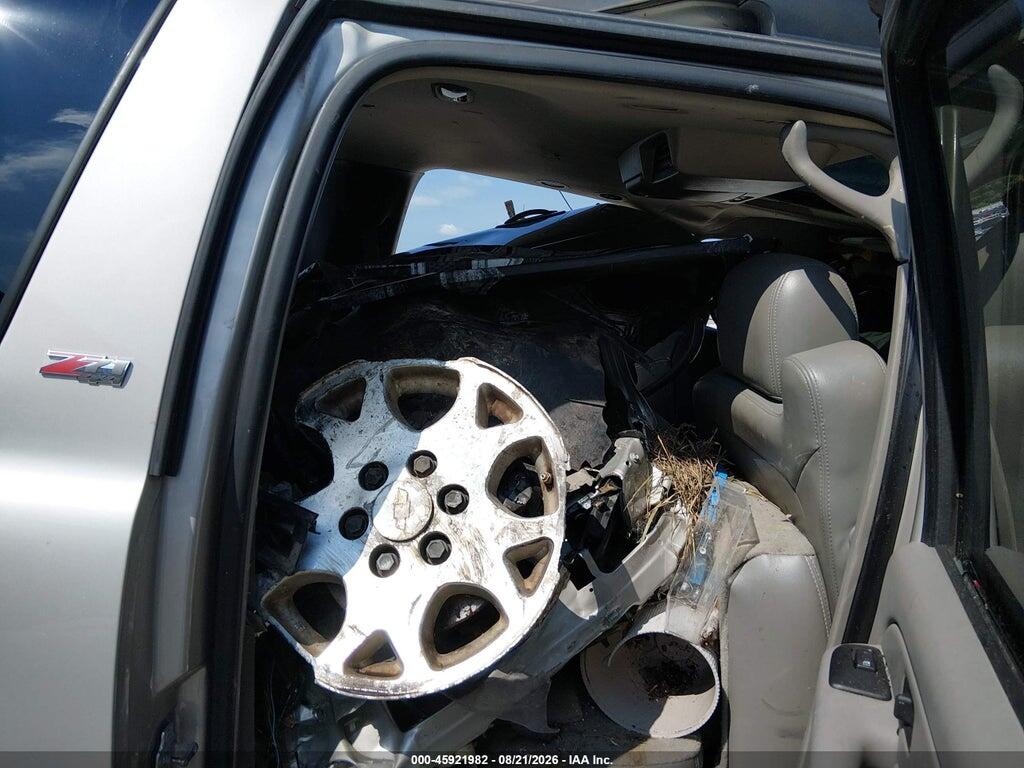 3GNFK16Z85G201204 2005 CHEVROLET SUBURBAN 1500 photo no. 8
