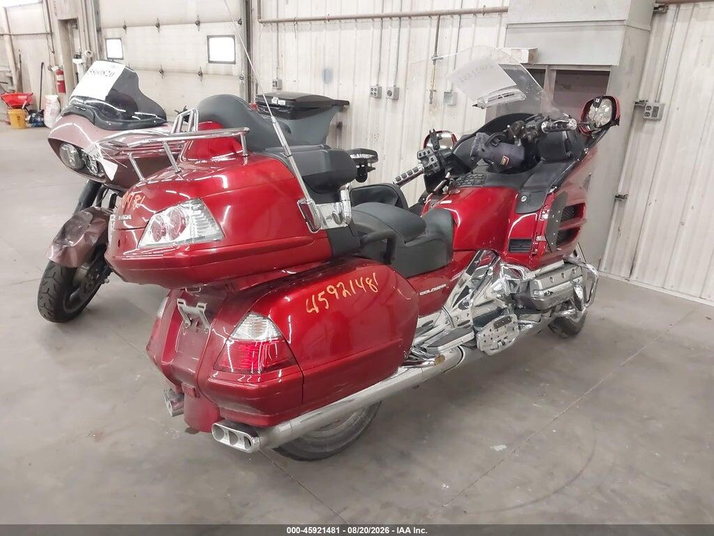1HFSC47F78A702359 2008 HONDA GL1800 photo no. 4