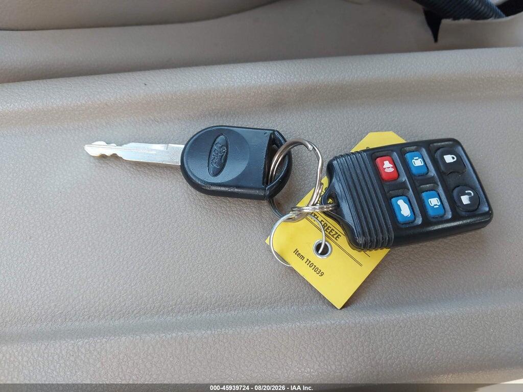 2FMDA58225BA54449 2005 FORD FREESTAR photo no. 10