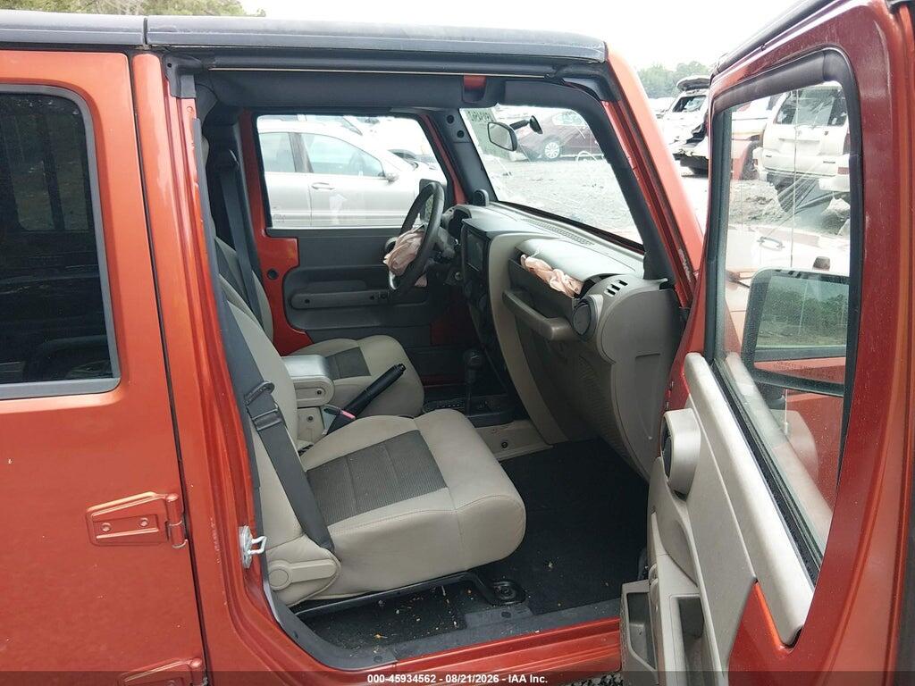 1J4GB39119L738675 2009 JEEP WRANGLER UNLIMITED photo no. 5