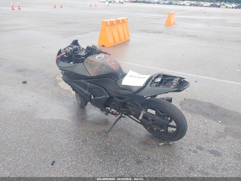 JKAEXMJ129DA29468 2009 KAWASAKI EX250 photo no. 3