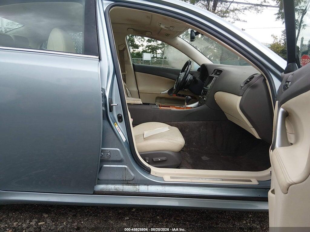JTHCK262595032226 2009 LEXUS IS 250 photo no. 5