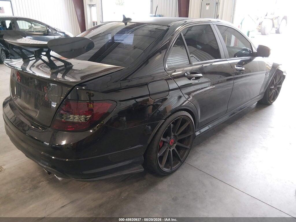 WDDGF77X29F215484 2009 MERCEDES-BENZ C 63 AMG photo no. 4