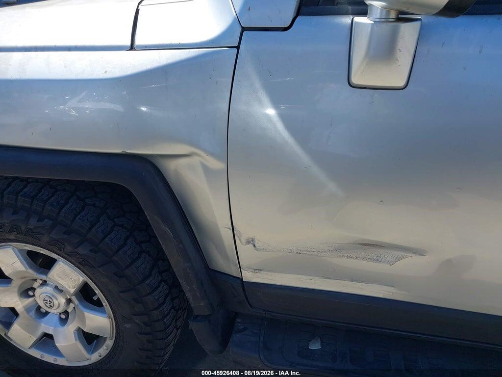 JTEZU11F370015246 2007 TOYOTA FJ CRUISER photo no. 6
