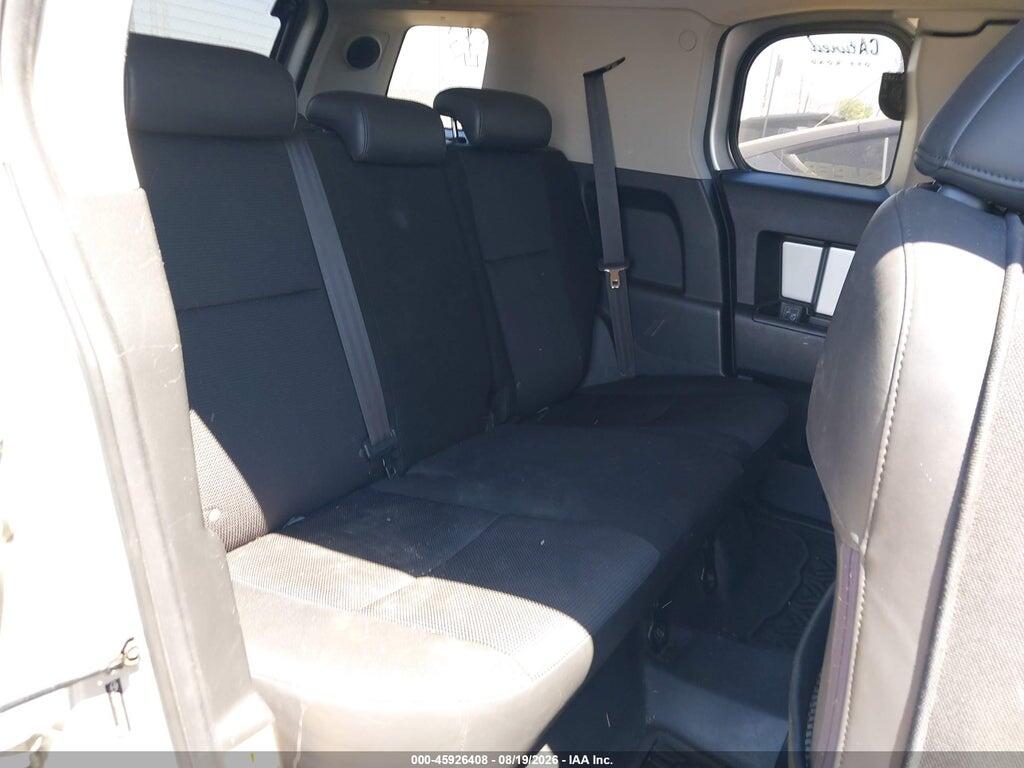 JTEZU11F370015246 2007 TOYOTA FJ CRUISER photo no. 8