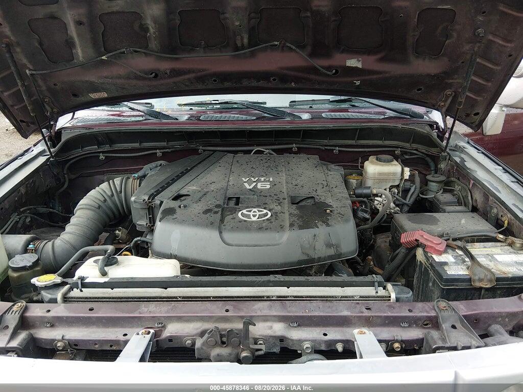 JTEBU11F070073929 2007 TOYOTA FJ CRUISER photo no. 10