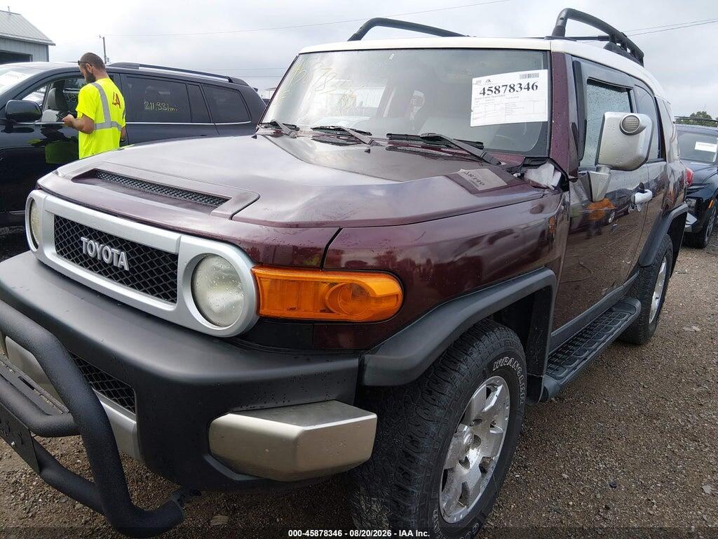JTEBU11F070073929 2007 TOYOTA FJ CRUISER photo no. 2