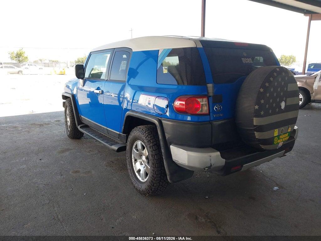 JTEZU11F070017617 2007 TOYOTA FJ CRUISER photo no. 3