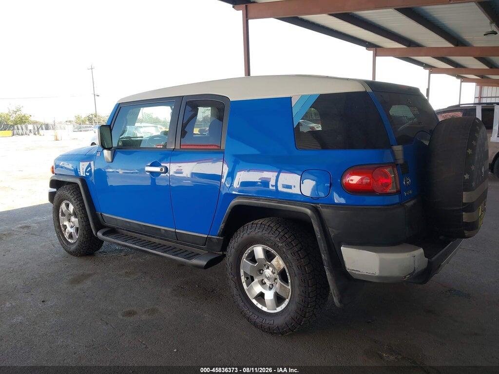 JTEZU11F070017617 2007 TOYOTA FJ CRUISER photo no. 6