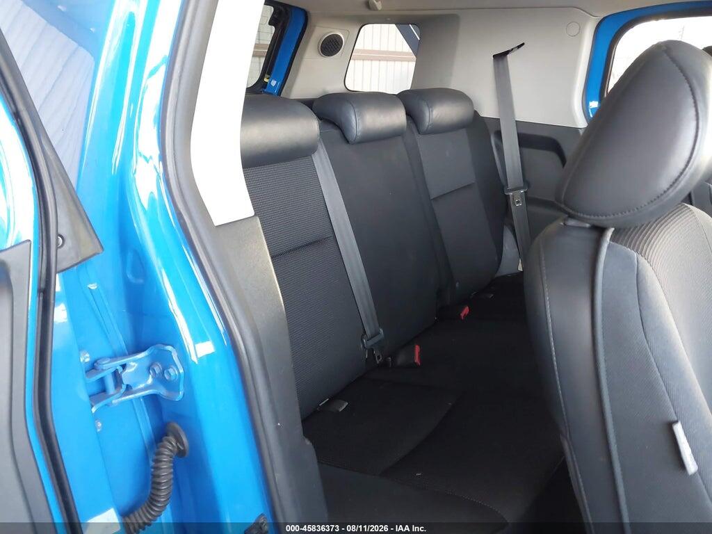JTEZU11F070017617 2007 TOYOTA FJ CRUISER photo no. 8