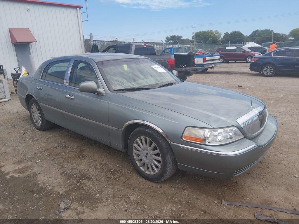 2005 LINCOLN TOWN CAR 1LNHM81W55Y620582