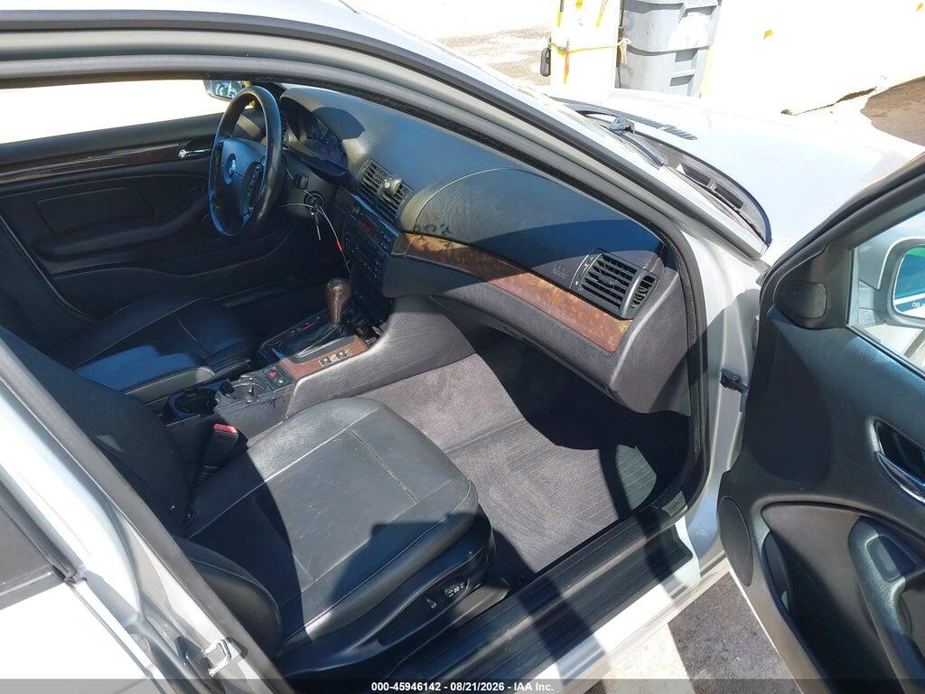WBAAZ33443PH33108 2003 BMW 325I photo no. 5