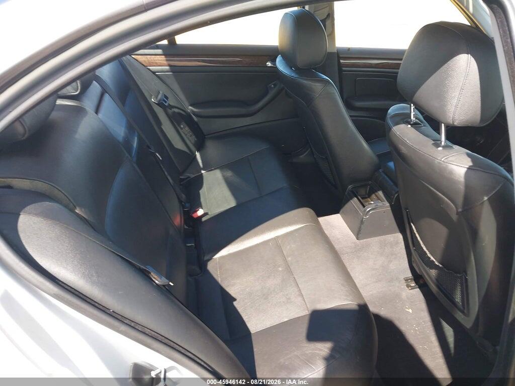 WBAAZ33443PH33108 2003 BMW 325I photo no. 8