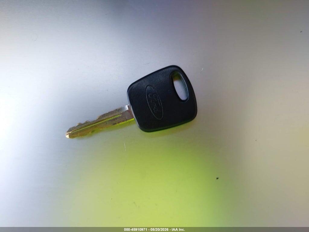 1FAFP33P83W340911 2003 FORD FOCUS photo no. 11