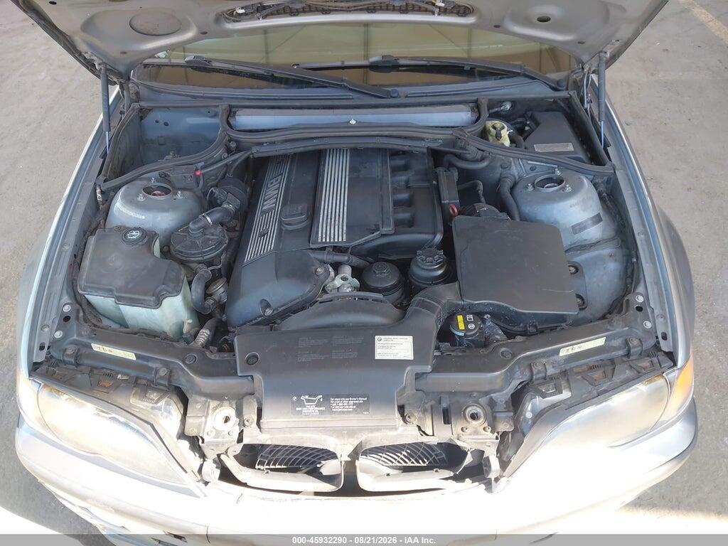 WBAEV53474KM34068 2004 BMW 330I photo no. 10