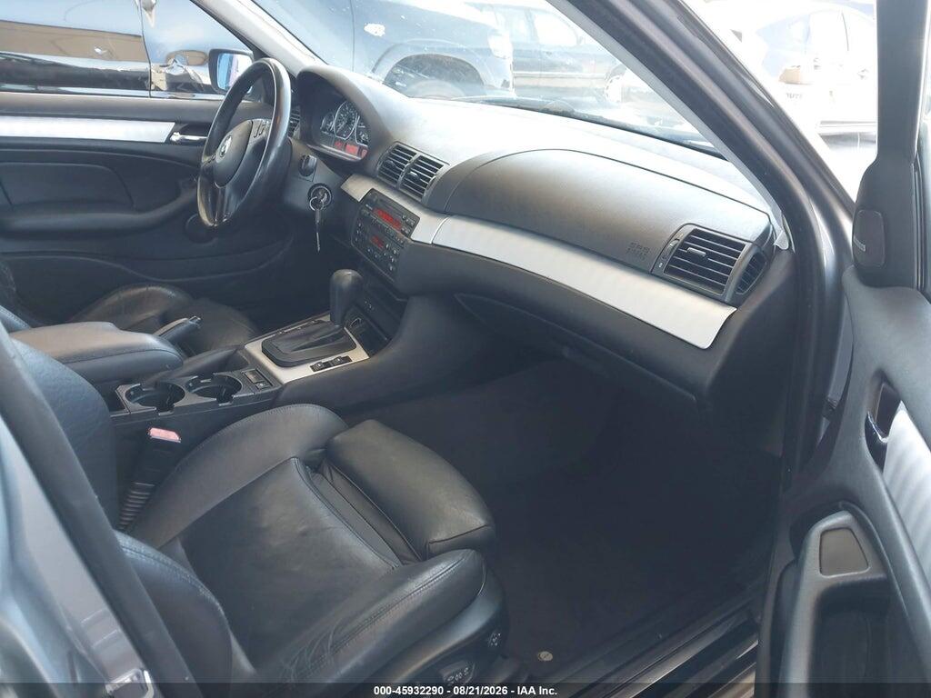 WBAEV53474KM34068 2004 BMW 330I photo no. 5