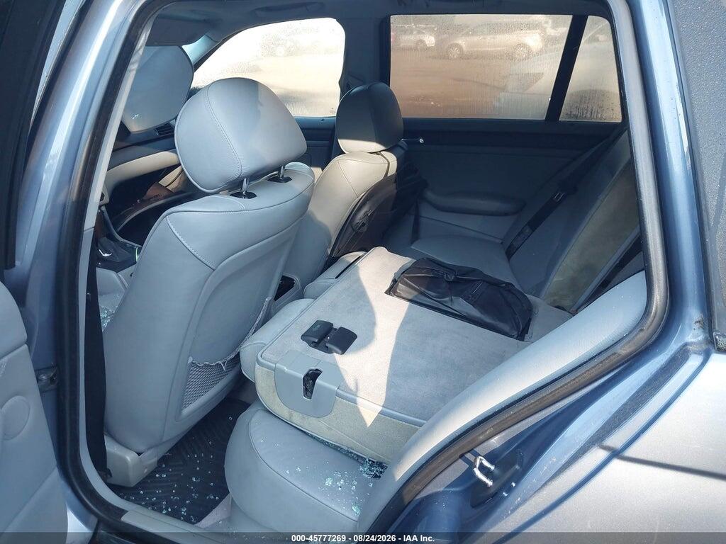 WBAEP33484PF03676 2004 BMW 325XIT photo no. 8