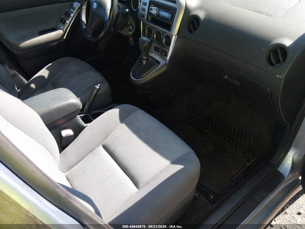2T1LR30E05C460286 2005 TOYOTA MATRIX photo no. 5