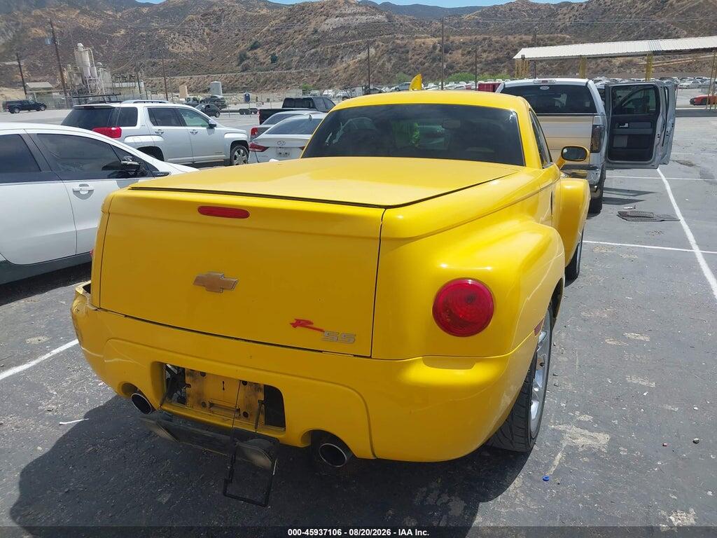 1GCES14P04B110506 2004 CHEVROLET SSR photo no. 4