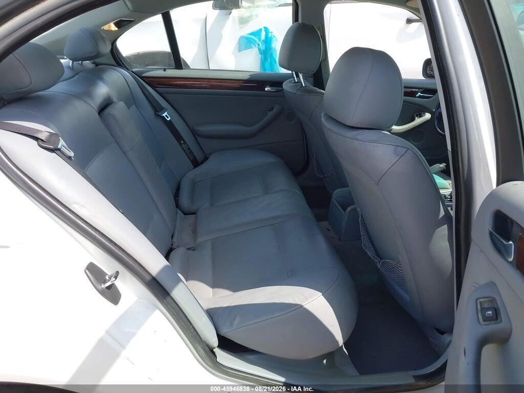 WBAAM3341YCA92027 2000 BMW 323I photo no. 8