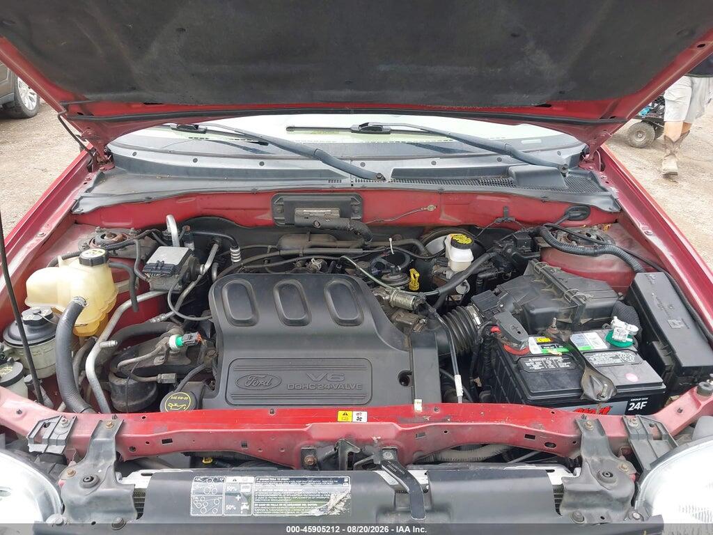 1FMCU03124DA24283 2004 FORD ESCAPE photo no. 10
