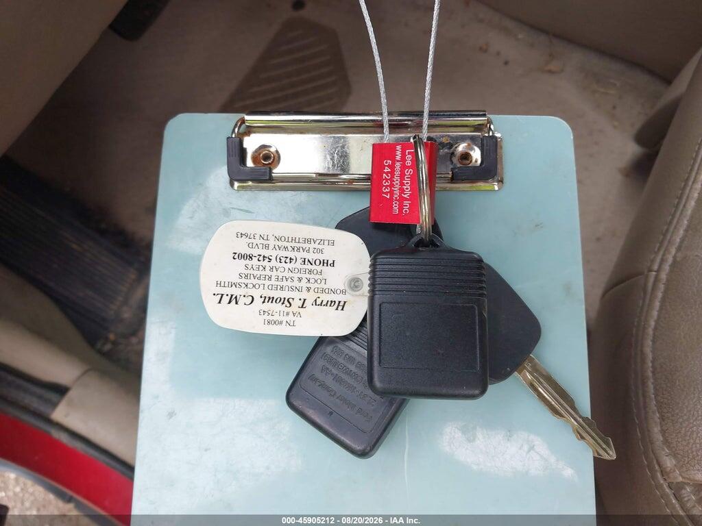 1FMCU03124DA24283 2004 FORD ESCAPE photo no. 11