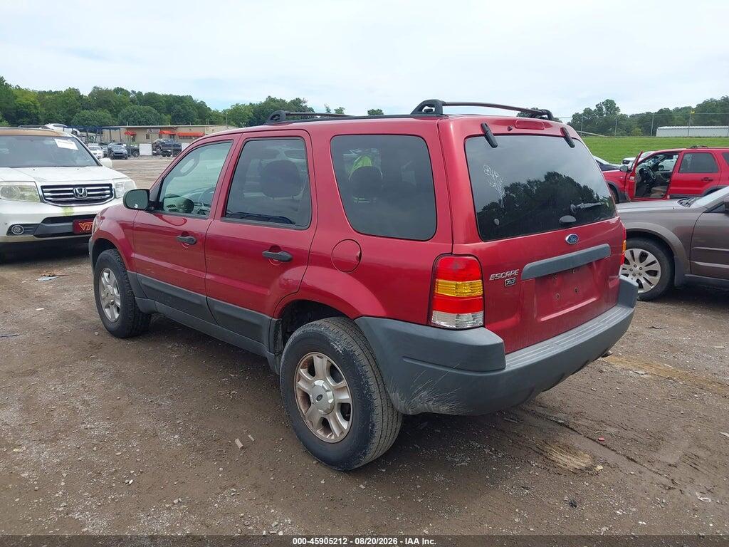 1FMCU03124DA24283 2004 FORD ESCAPE photo no. 3