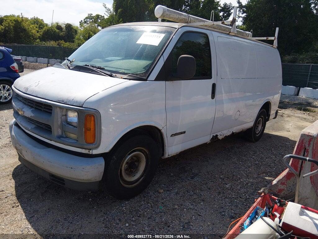 1GCFG25R7Y1212716 2000 CHEVROLET EXPRESS photo no. 2