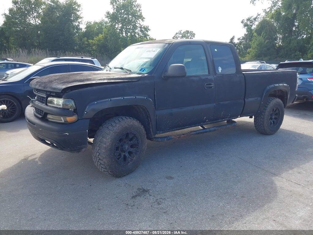 1GCEK19T9YE195534 2000 CHEVROLET SILVERADO 1500 photo no. 2