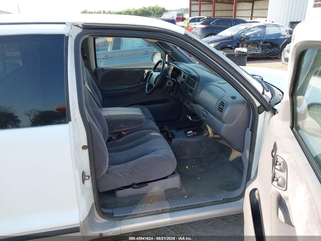 1B7GL22N3YS677845 2000 DODGE DAKOTA photo no. 5