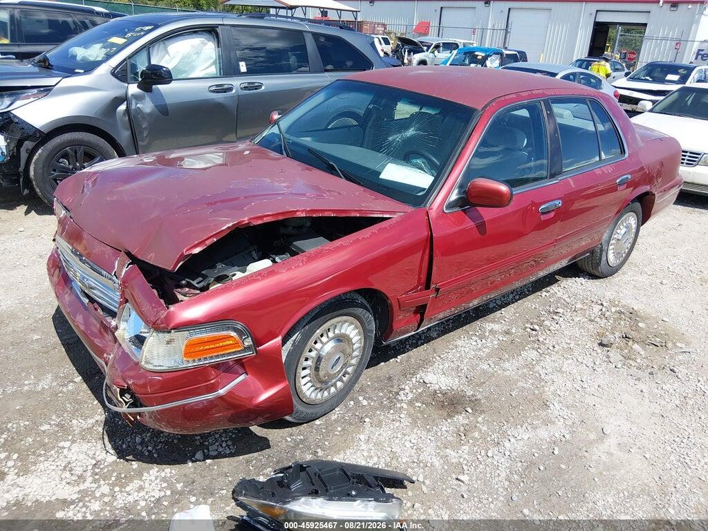 2FAFP71W6YX113200 2000 FORD CROWN VICTORIA photo no. 2