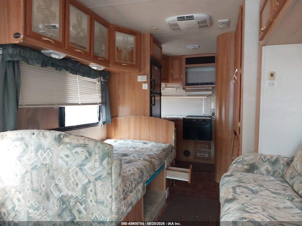 1FDWE35S7YHC03421 2000 FORD E-350 CUTAWAY photo no. 8