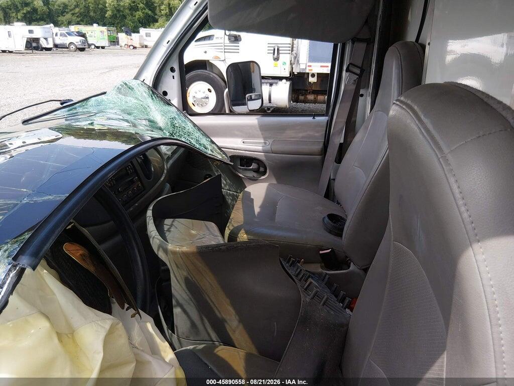 1FDWE35F7YHA73790 2000 FORD E-350 CUTAWAY photo no. 6