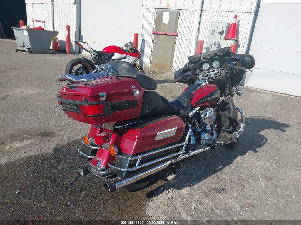 1HD1FCW156Y637804 2006 HARLEY-DAVIDSON FLHTCUI photo no. 4