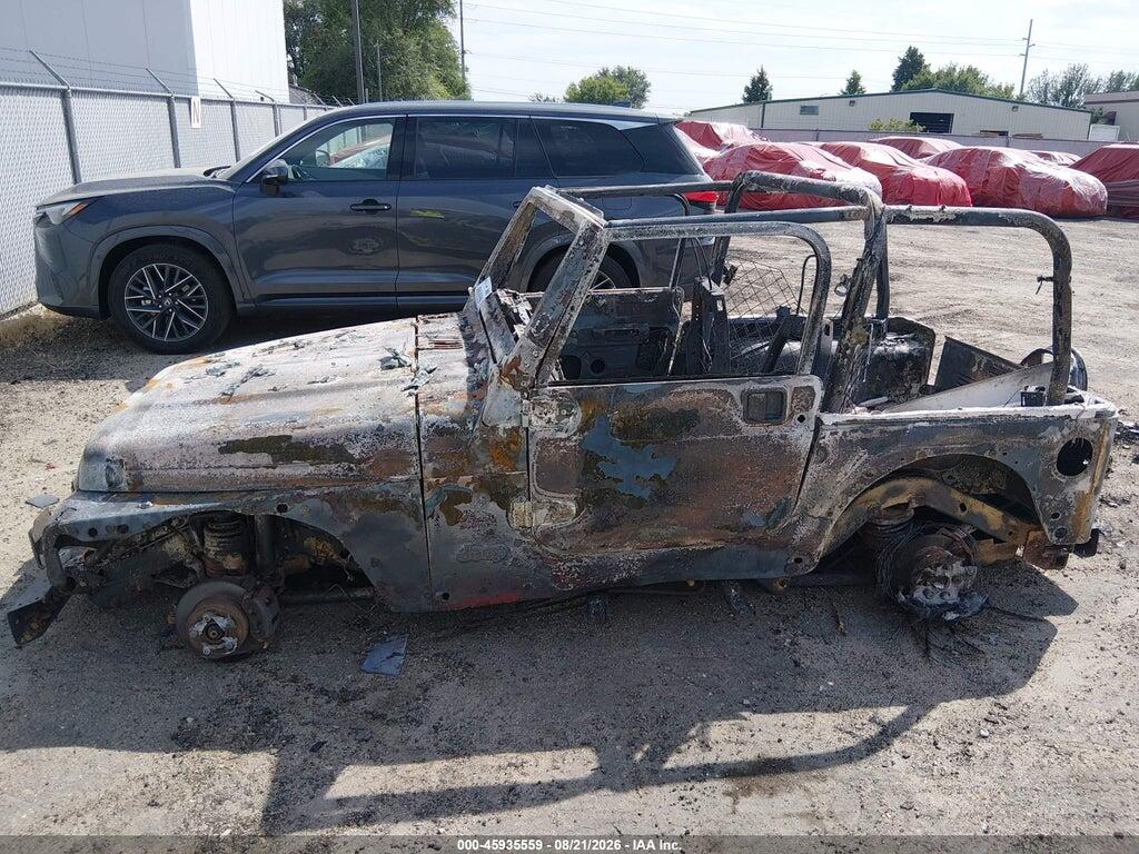 1J4FA59S24P738429 2004 JEEP WRANGLER photo no. 6