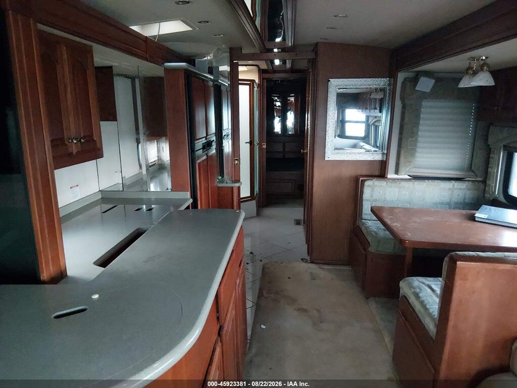 4VZBR54913C044191 2003 SPARTAN MOTORS MOTORHOME photo no. 8