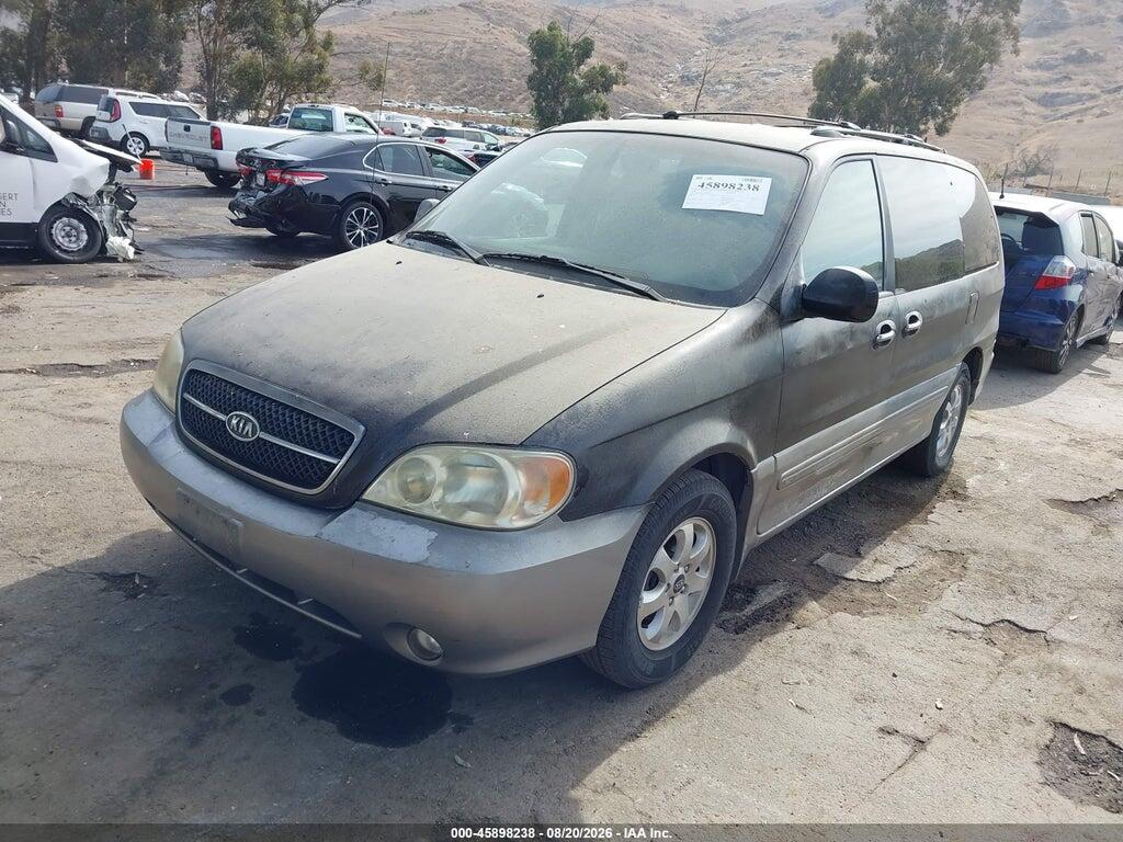 KNDUP131246574612 2004 KIA SEDONA photo no. 2