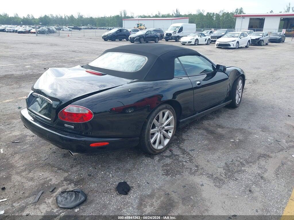 SAJDA42C162A46404 2006 JAGUAR XK8 photo no. 4