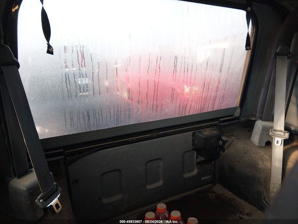 1J4FA49S9YP773677 2000 JEEP WRANGLER photo no. 8