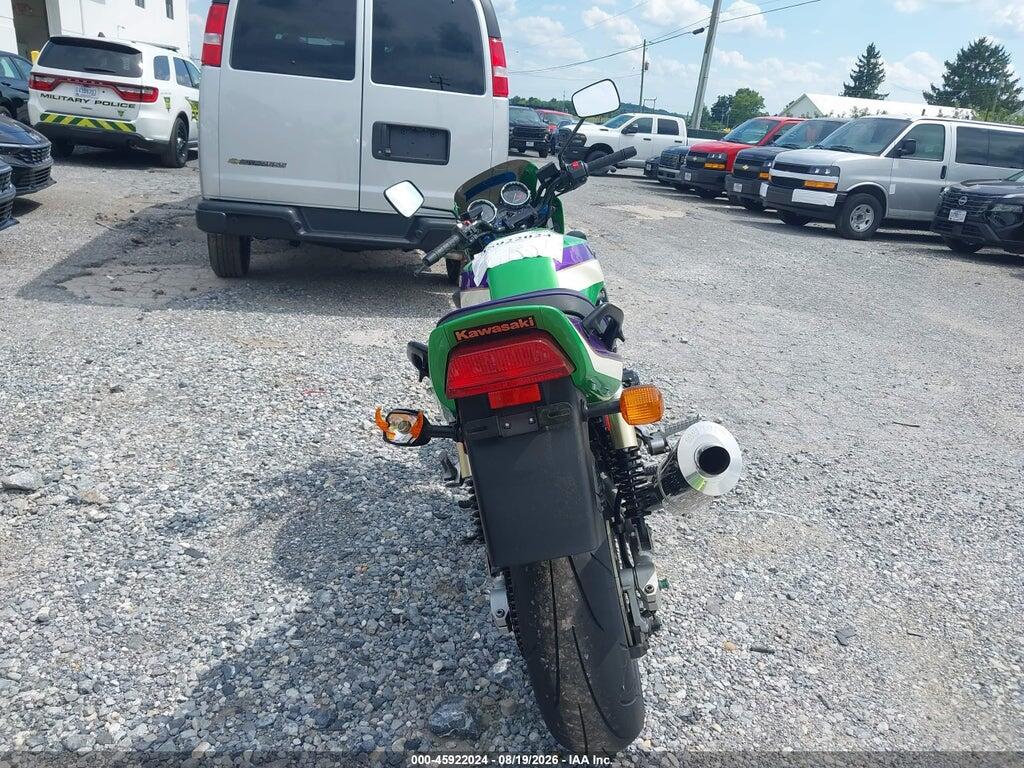 JKAZRBC18YA034071 2000 KAWASAKI ZR1100 photo no. 6
