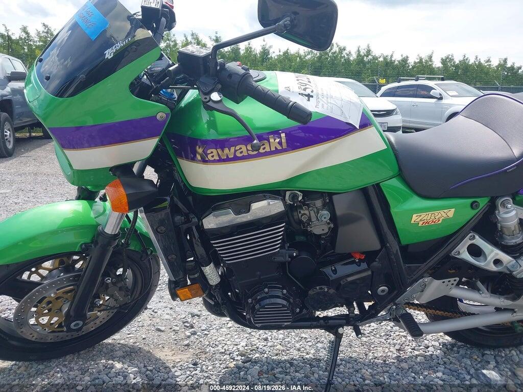 JKAZRBC18YA034071 2000 KAWASAKI ZR1100 photo no. 9
