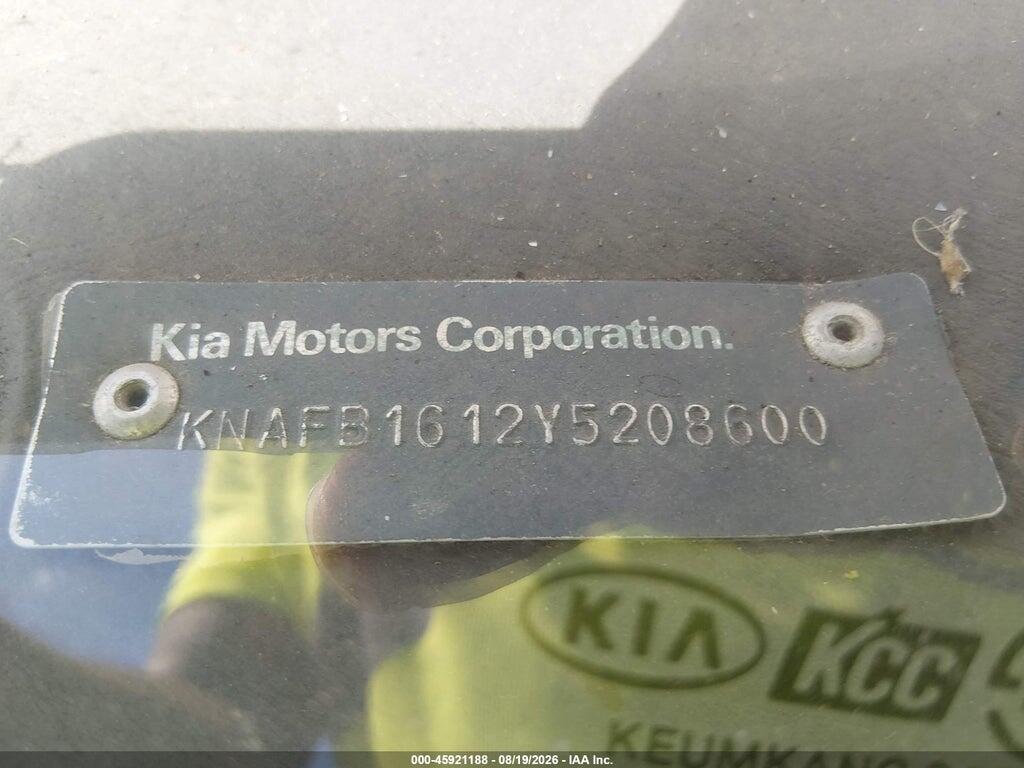 KNAFB1612Y5208600 2000 KIA SPECTRA photo no. 9