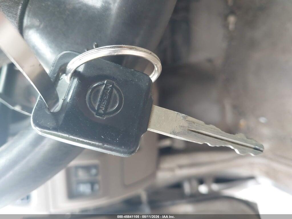 1N6ED26Y84C420724 2004 NISSAN FRONTIER photo no. 11