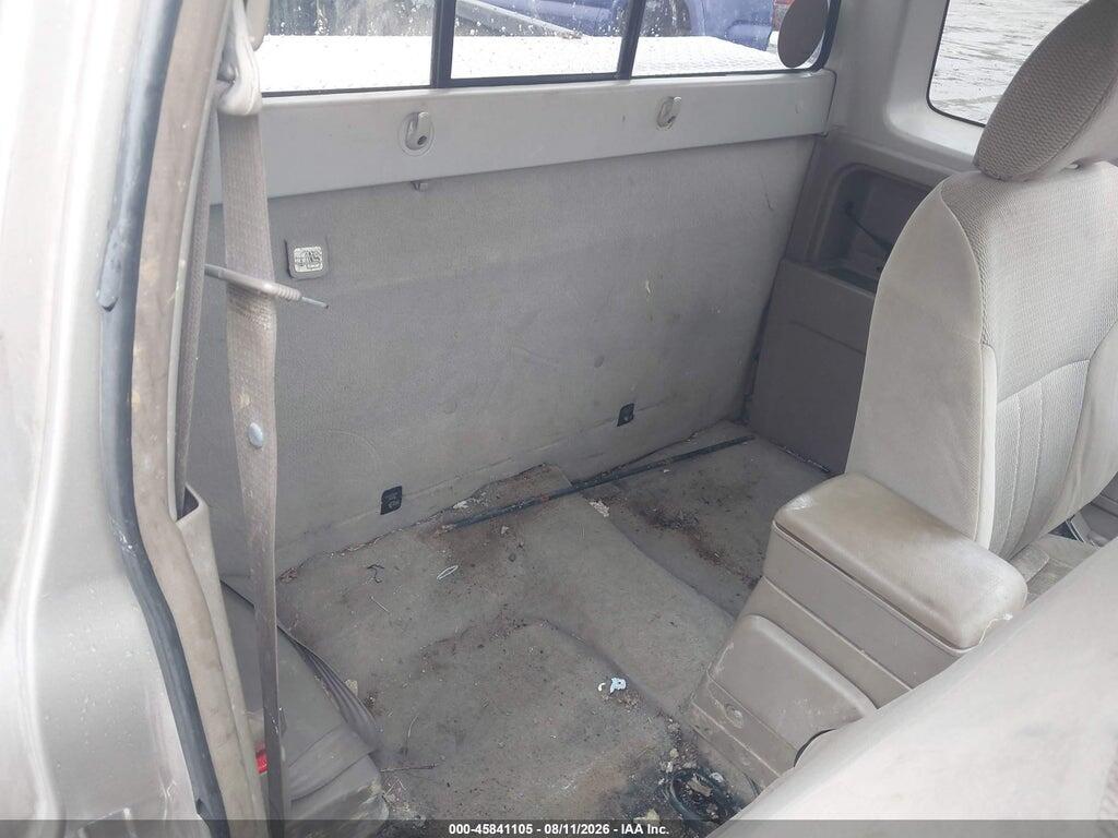 1N6ED26Y84C420724 2004 NISSAN FRONTIER photo no. 8