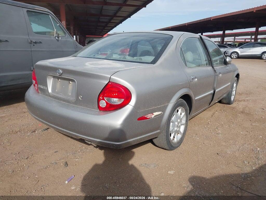 JN1CA31D0YT758365 2000 NISSAN MAXIMA photo no. 4