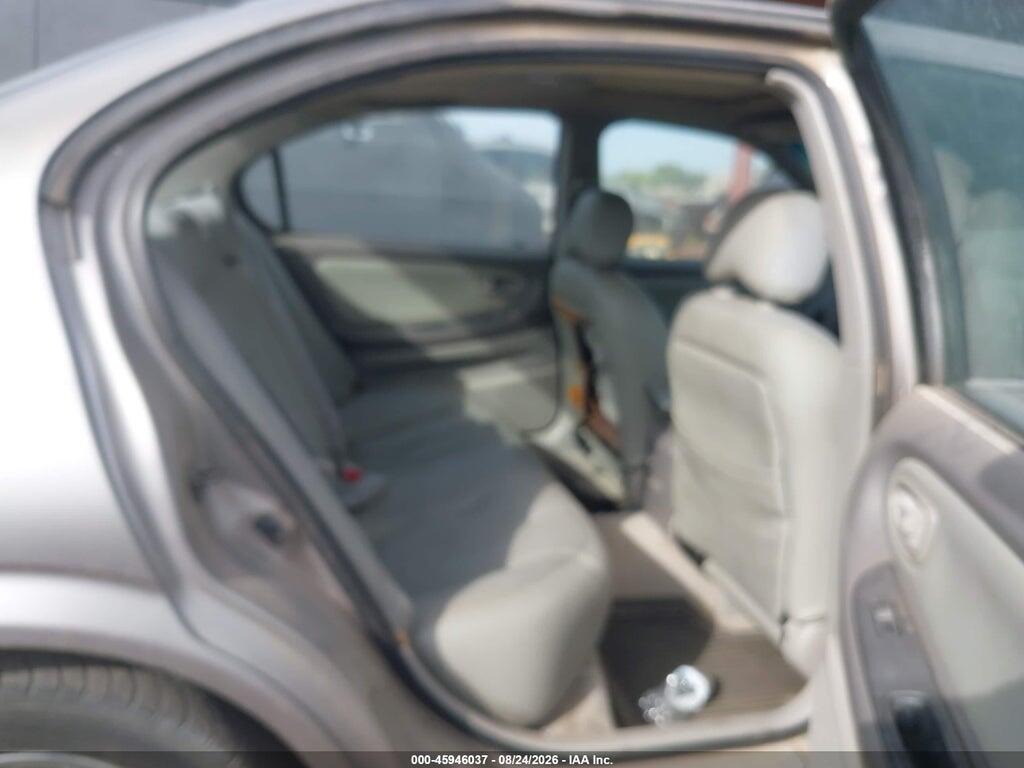 JN1CA31D0YT758365 2000 NISSAN MAXIMA photo no. 8